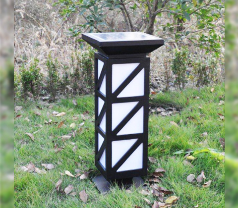 廣場(chǎng)方柱太陽能草坪燈